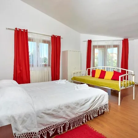 House Gordana For 6-8 Persons With New Jacuzzi And Swimming Pool Villa *