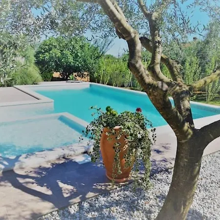 Villa House Gordana For 6-8 Persons With New Jacuzzi And Swimming Pool Liznjan