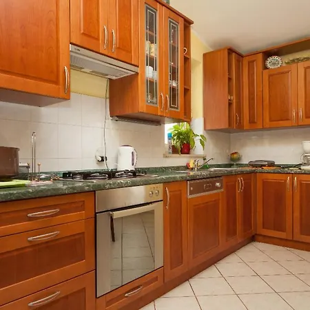 House Gordana For 6-8 Persons With New Jacuzzi And Swimming Pool Villa