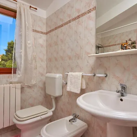 House Gordana For 6-8 Persons With New Jacuzzi And Swimming Pool