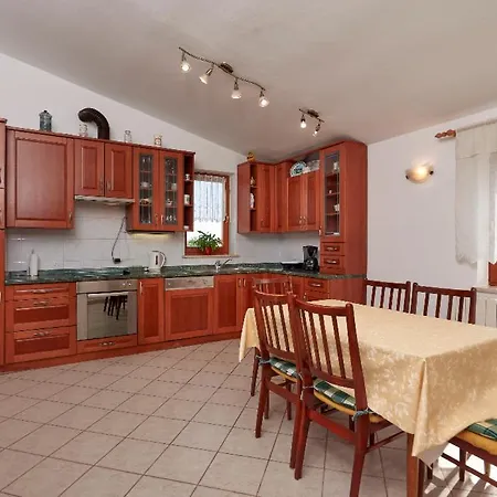 House Gordana For 6-8 Persons With New Jacuzzi And Swimming Pool * Liznjan